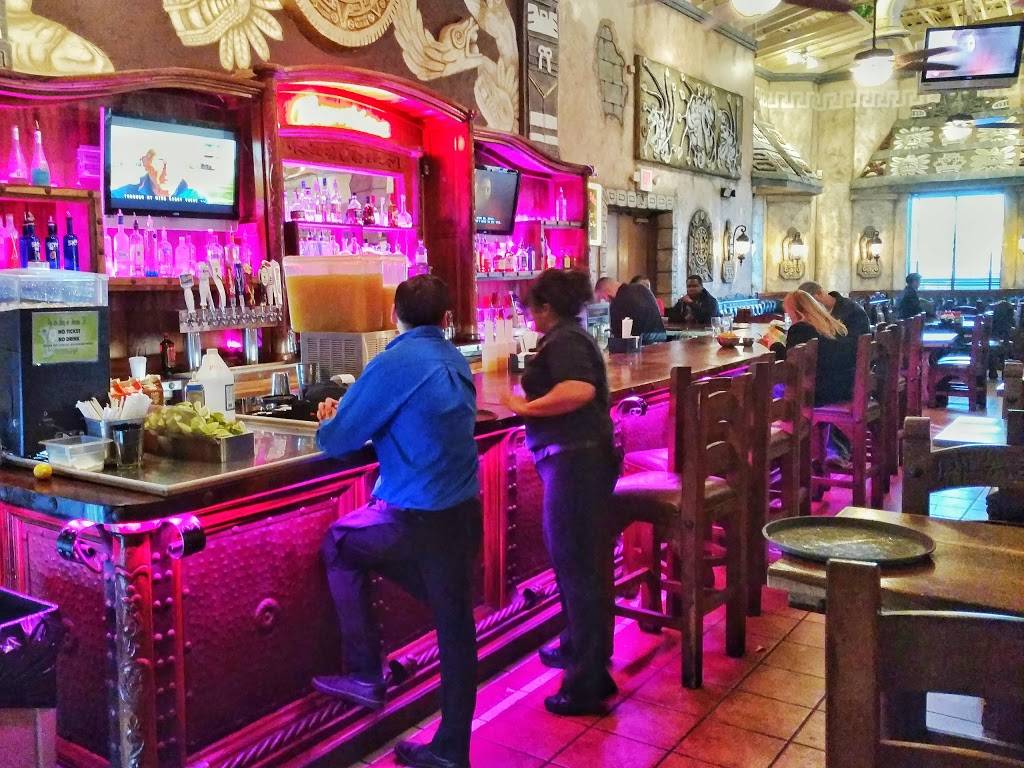 Plaza Azteca | restaurant | 50 Towne Centre Way, Hampton, VA 23666, USA | 7578263403 OR +1 757-826-3403