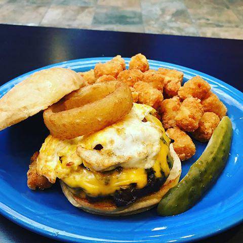 City Beach | restaurant | 2416 W Cary St, Richmond, VA 23220, USA | 8044828822 OR +1 804-482-8822