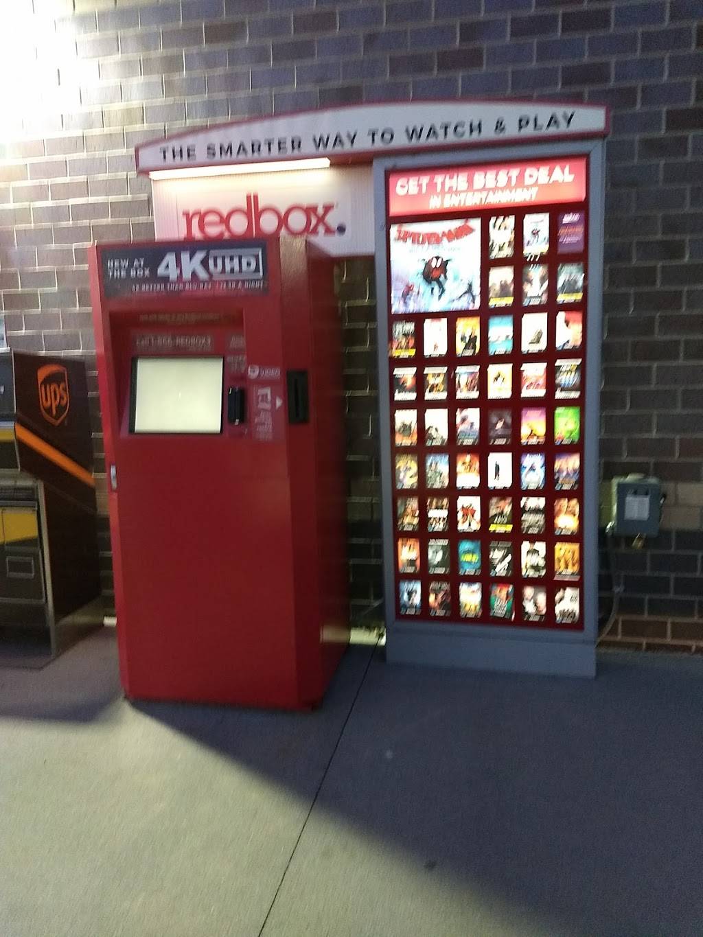 Kum & Go | meal takeaway | 7229 University Ave, Des Moines, IA 50311, USA | 5152790568 OR +1 515-279-0568