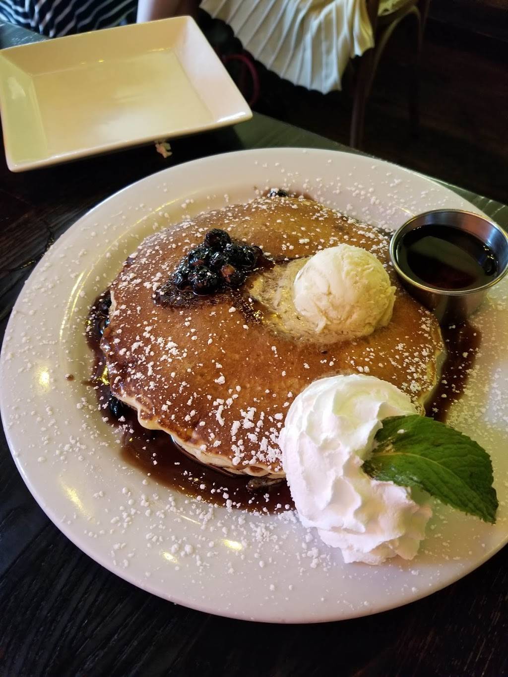 El Tejano | restaurant | 11122 W Magnolia Blvd, North Hollywood, CA 91601, USA | 8189858787 OR +1 818-985-8787