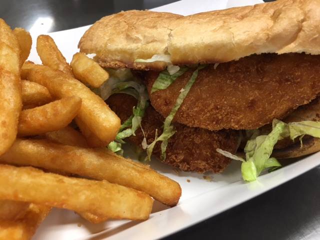 MDs Sports Bar & Grill | restaurant | 7719 N University St, Peoria, IL 61614, USA | 3096912025 OR +1 309-691-2025