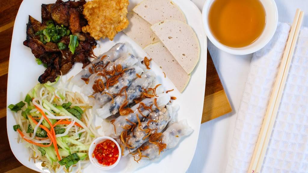 Pho Saigon Bangkok Restaurant | restaurant | 2416 St Clair Ave W, Toronto, ON M6N 1L2, Canada | 4167638838 OR +1 416-763-8838