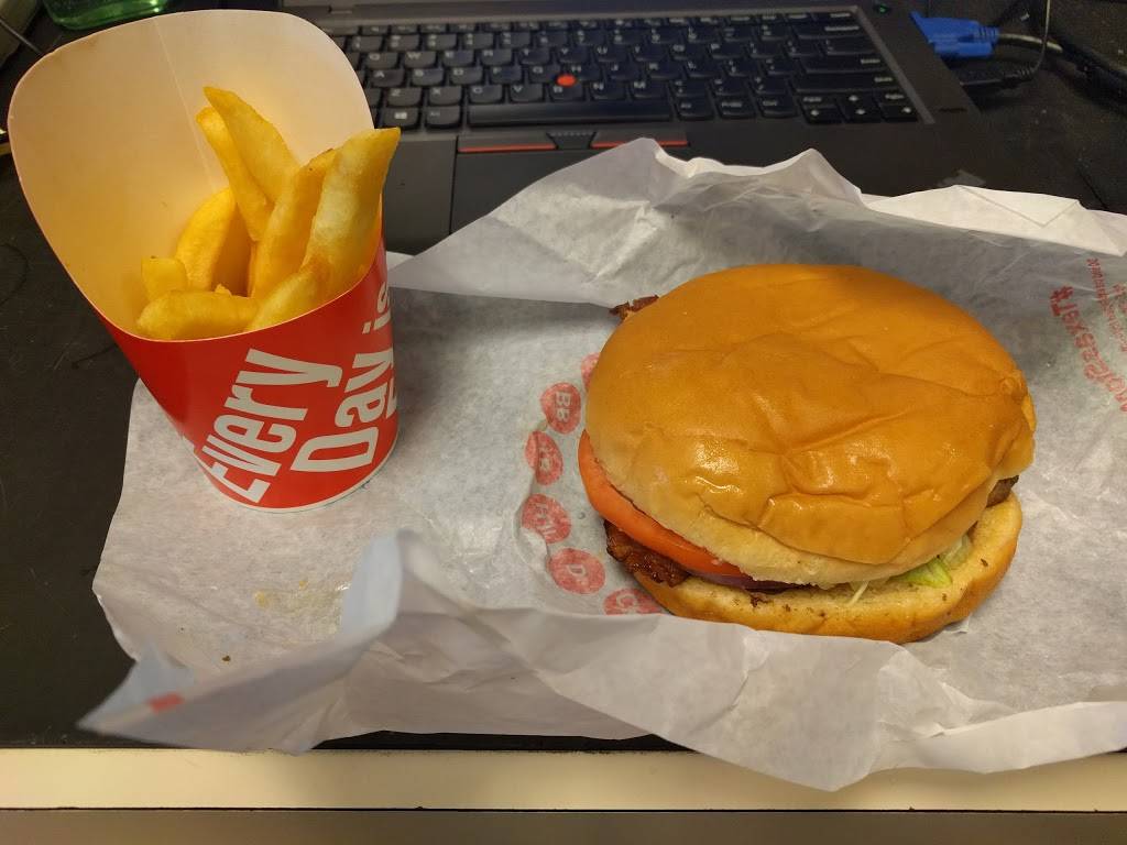 Dairy Queen Restaurant | restaurant | 2300 Buckthorne Pl, The Woodlands, TX 77380, USA | 2812981200 OR +1 281-298-1200