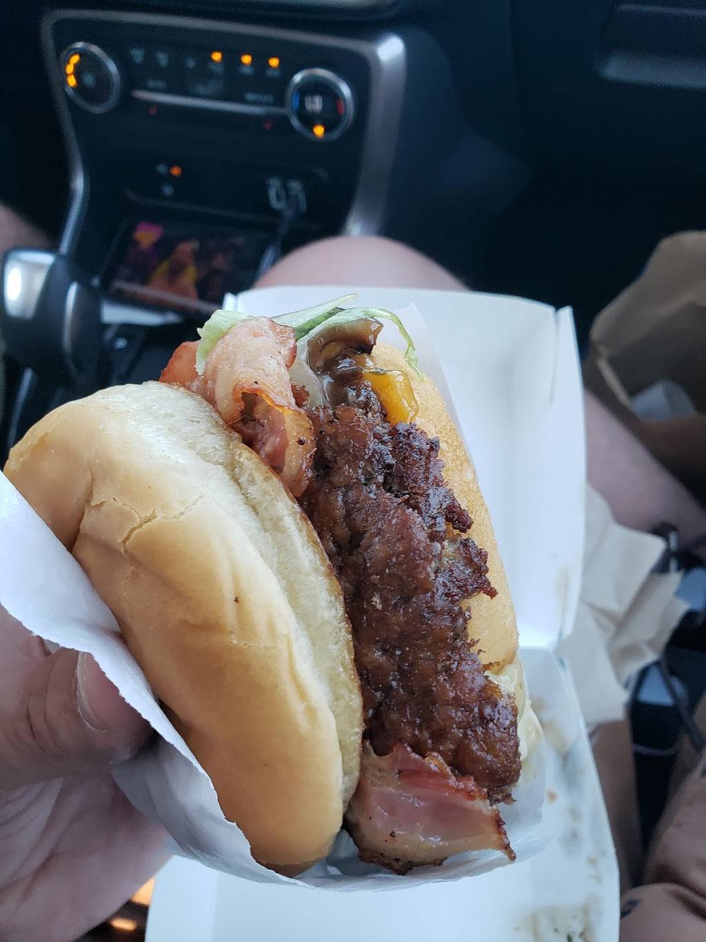 Culvers | restaurant | 8143 Golden Link Blvd, Macedonia, OH 44067, USA | 3304680511 OR +1 330-468-0511