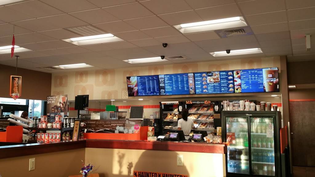 Dunkin | bakery | 13458 Landstar Blvd Suite 106, Orlando, FL 32824, USA | 4072334054 OR +1 407-233-4054