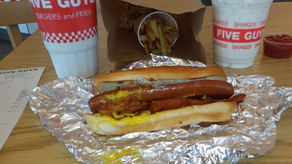 Five Guys | meal takeaway | 5650 Balboa Ave, San Diego, CA 92117, USA | 8582771088 OR +1 858-277-1088