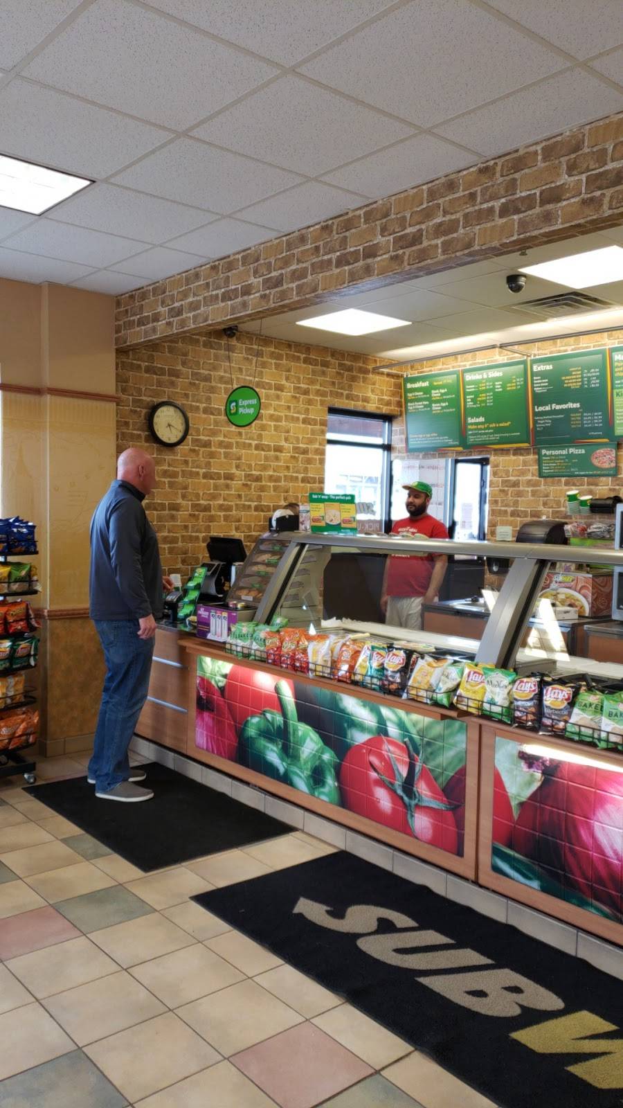 Subway | restaurant | 6000 Monona Dr, Monona, WI 53716, USA | 6084676100 OR +1 608-467-6100