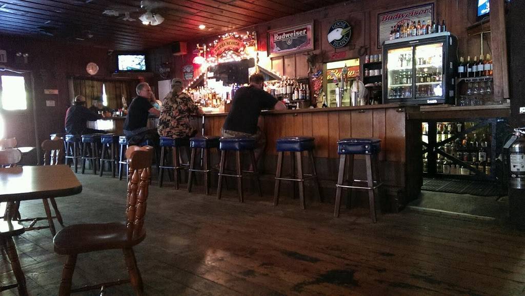 Petersons Corner | restaurant | 26310 CA-49, Nevada City, CA 95959, USA | 5302923747 OR +1 530-292-3747