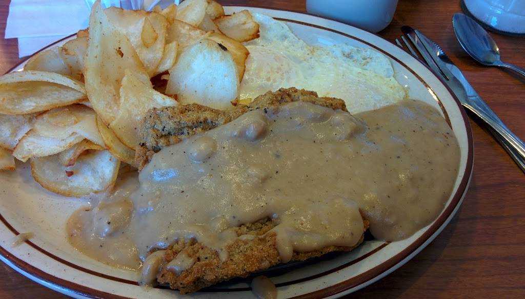 Chrome Grill | restaurant | 428 E 5th St, Connersville, IN 47331, USA | 7658259049 OR +1 765-825-9049