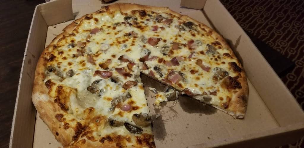 Vespas Pizza Pasta & Deli | restaurant | 99 Pearl St, Essex Junction, VT 05452, USA | 8028786060 OR +1 802-878-6060