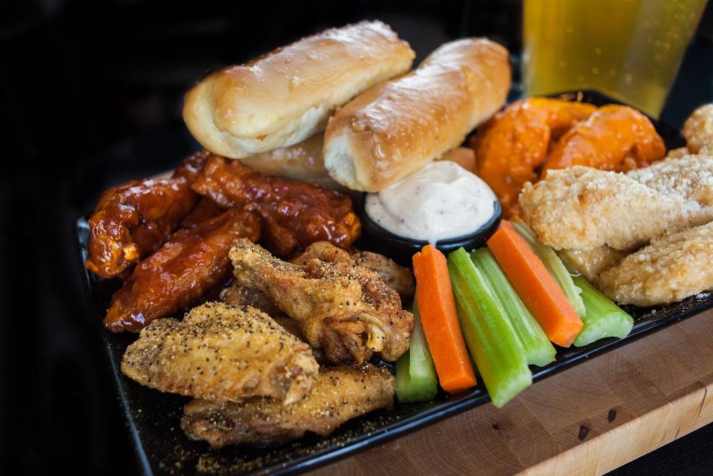 Flip-a-Lo’s | restaurant | 7629 Pineville-Matthews Rd a, Charlotte, NC 28226, USA | 7045408311 OR +1 704-540-8311