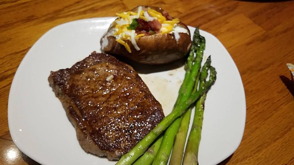 Outback Steakhouse | restaurant | 6007 E State St, Rockford, IL 61108, USA | 8153982400 OR +1 815-398-2400