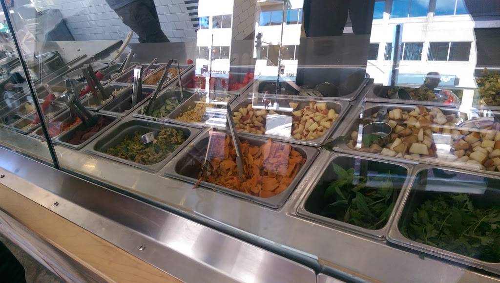 sweetgreen | restaurant | 2200 Wisconsin Ave NW, Washington, DC 20007, USA | 2023334307 OR +1 202-333-4307