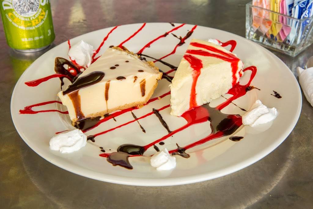 Corned Beef Corner | cafe | 4040 Park St N, St. Petersburg, FL 33709, USA | 7273473921 OR +1 727-347-3921