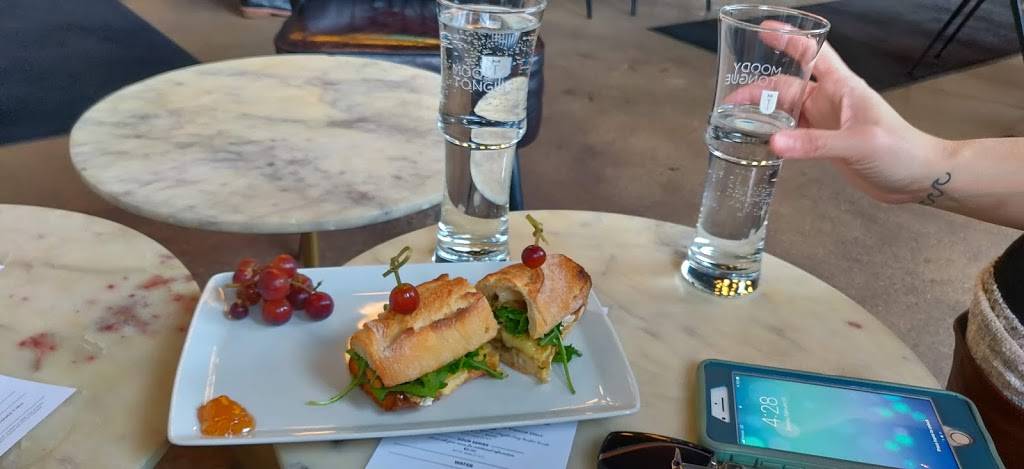 Moody Tongue Brewing Company | restaurant | 2136 S Peoria St, Chicago, IL 60608, USA | 3126005111 OR +1 312-600-5111