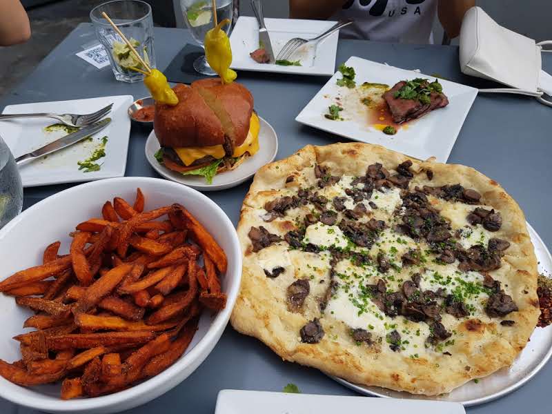 Tipsy Chef | restaurant | 2435 Main St, Santa Monica, CA 90405, USA | 3104503434 OR +1 310-450-3434