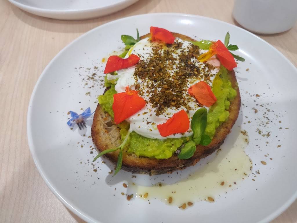 Mazarine Restaurant | restaurant | 282 Kent St, Ottawa, ON K2P 2A4, Canada | 6135140153 OR +1 613-514-0153