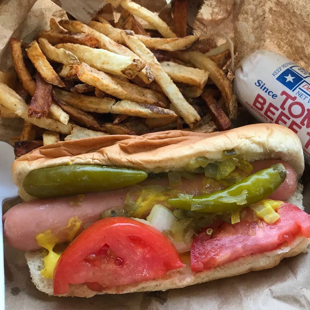 Parkys Hot Dogs | restaurant | 329 S Harlem Ave, Forest Park, IL 60130, USA | 7083663090 OR +1 708-366-3090