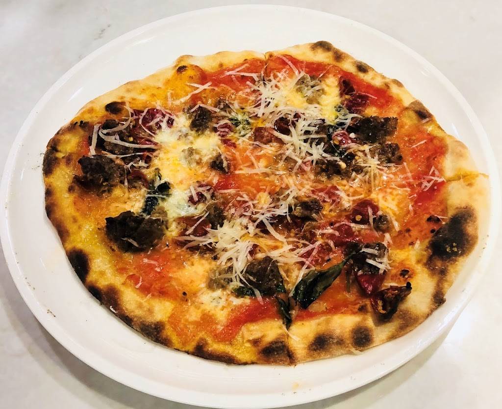 Varasano’s Pizzeria | restaurant | 6000 N Terminal Pkwy, Atlanta, GA 30337, USA | 4043528216 OR +1 404-352-8216