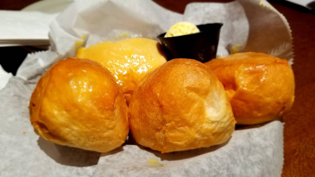 Logans Roadhouse | restaurant | 850 Mall Rd, Barboursville, WV 25504, USA | 3047362792 OR +1 304-736-2792