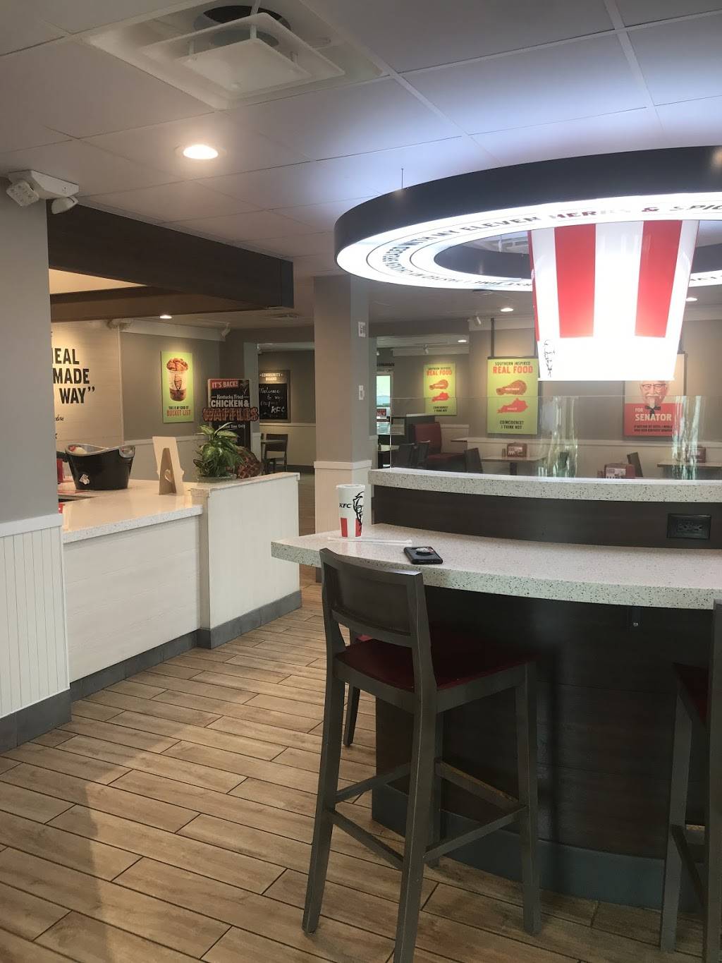 KFC | restaurant | 2292 N Federal Hwy, Pompano Beach, FL 33062, USA | 7542050985 OR +1 754-205-0985