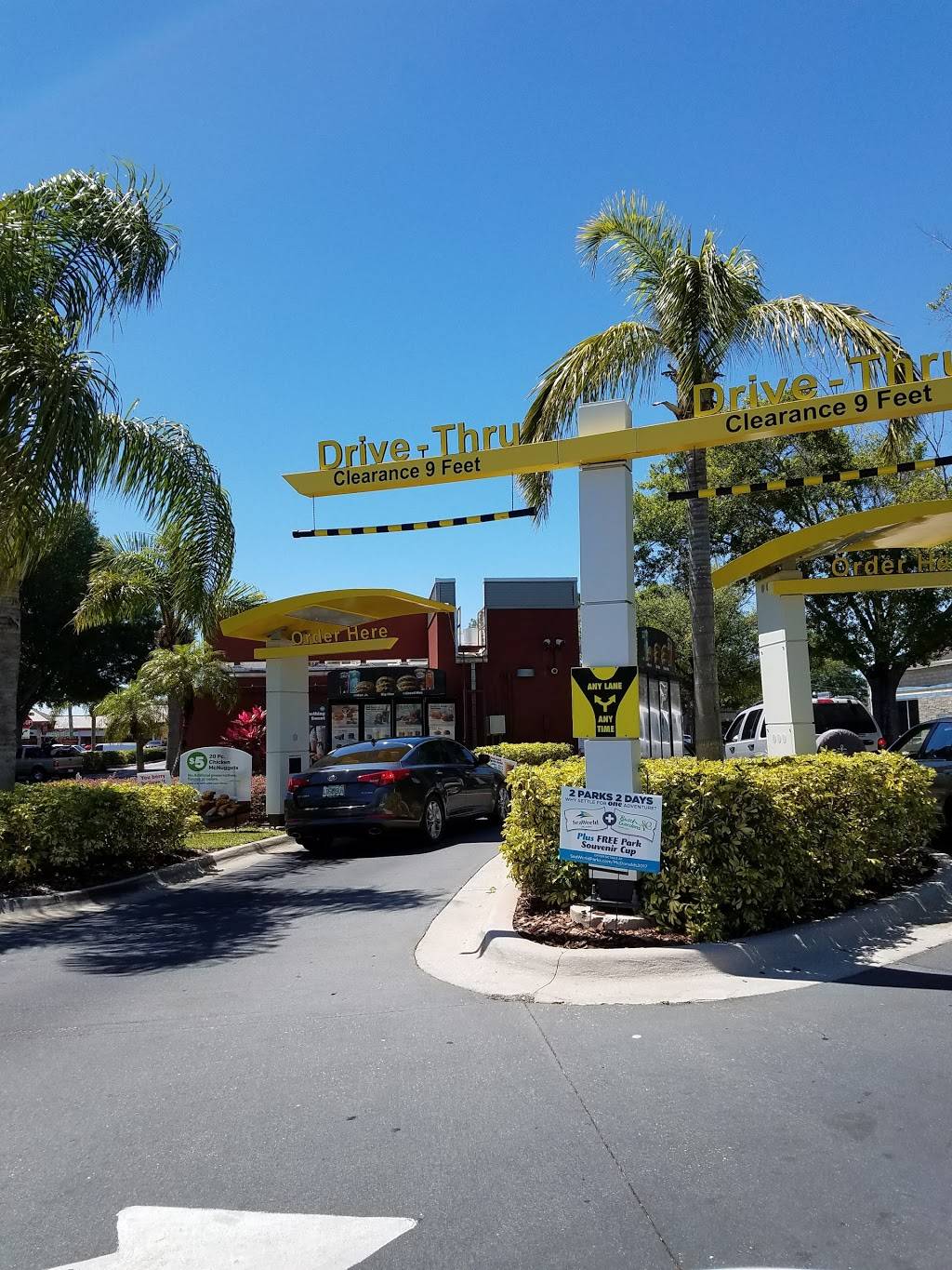 McDonalds | cafe | 451 S Goldenrod Rd, Orlando, FL 32822, USA | 4073813888 OR +1 407-381-3888