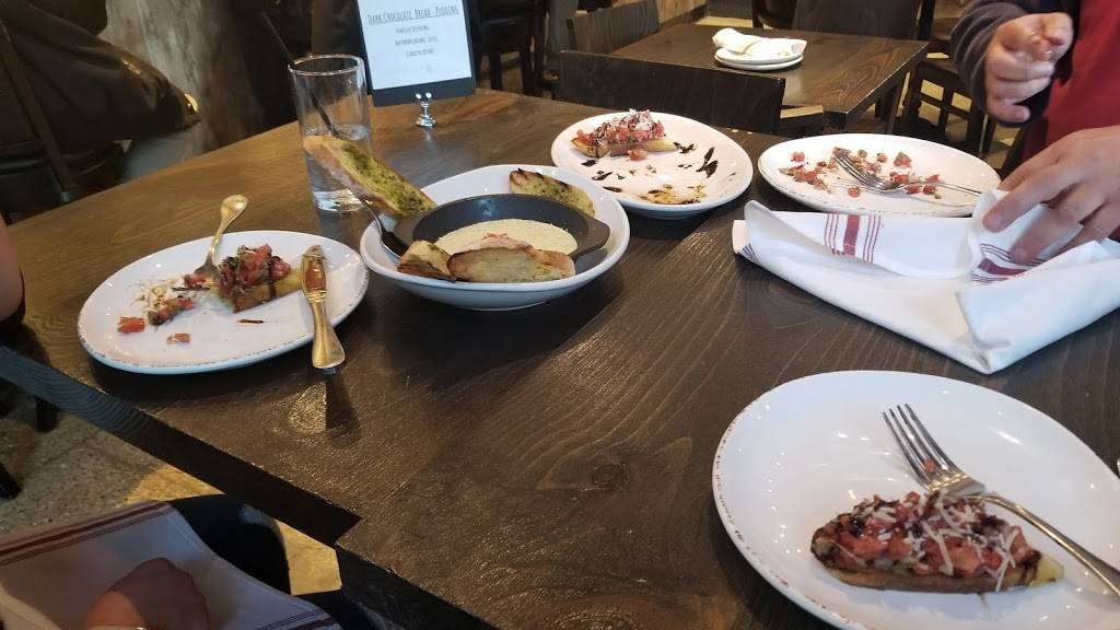 Streeterville Pizzeria & Tap | restaurant | 355 E Ohio St, Chicago, IL 60611, USA | 3126313877 OR +1 312-631-3877