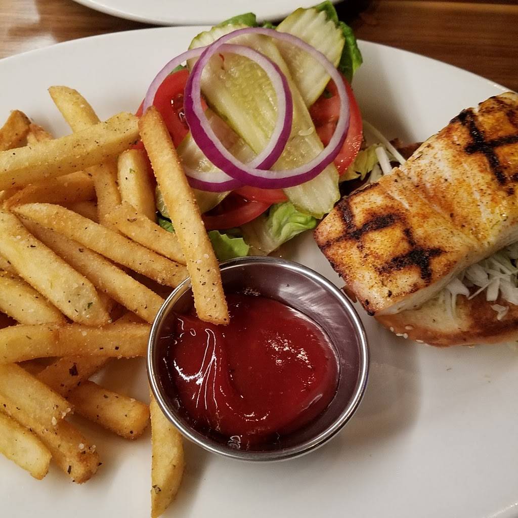 Doc Bs Restaurant + Bar | restaurant | 2223 N Westshore Blvd B-206, Tampa, FL 33607, USA | 8134986200 OR +1 813-498-6200