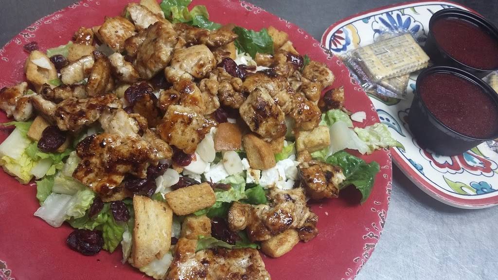 Pinos Italian Restaurant and Pizzeria | restaurant | 404 S Main St #2066, Farmville, VA 23901, USA | 4343923135 OR +1 434-392-3135