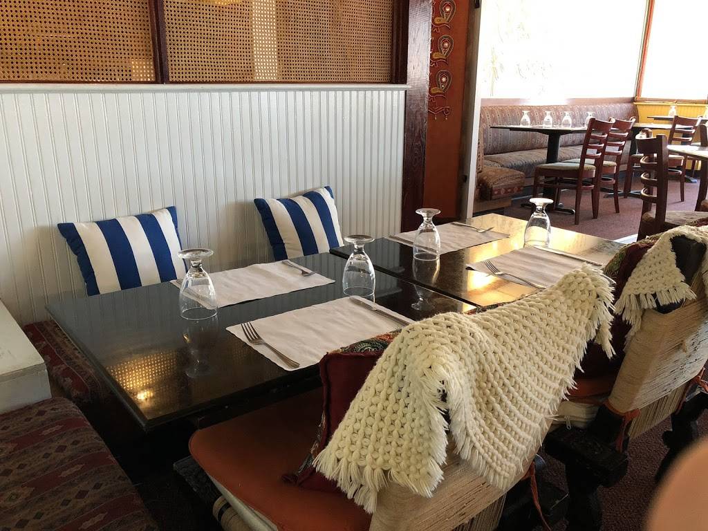 Bombay Bistro | restaurant | 3570 Chain Bridge Rd, Fairfax, VA 22030, USA | 7033595810 OR +1 703-359-5810