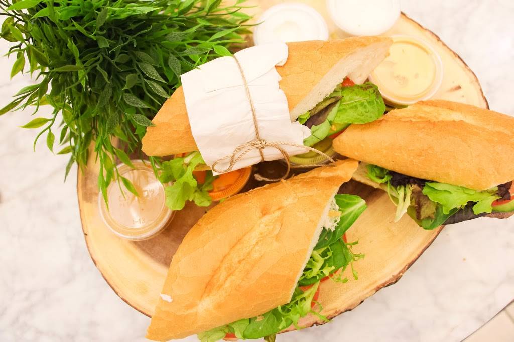 Baku Bistro | restaurant | 152 Stratford Dr Unit 117, Bloomingdale, IL 60108, USA | 8479713576 OR +1 847-971-3576