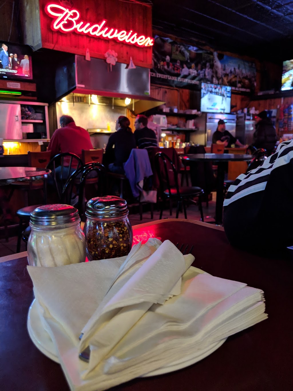 Wilsons Bar & Grill | restaurant | 2144 Atwood Ave, Madison, WI 53704, USA | 6082412226 OR +1 608-241-2226