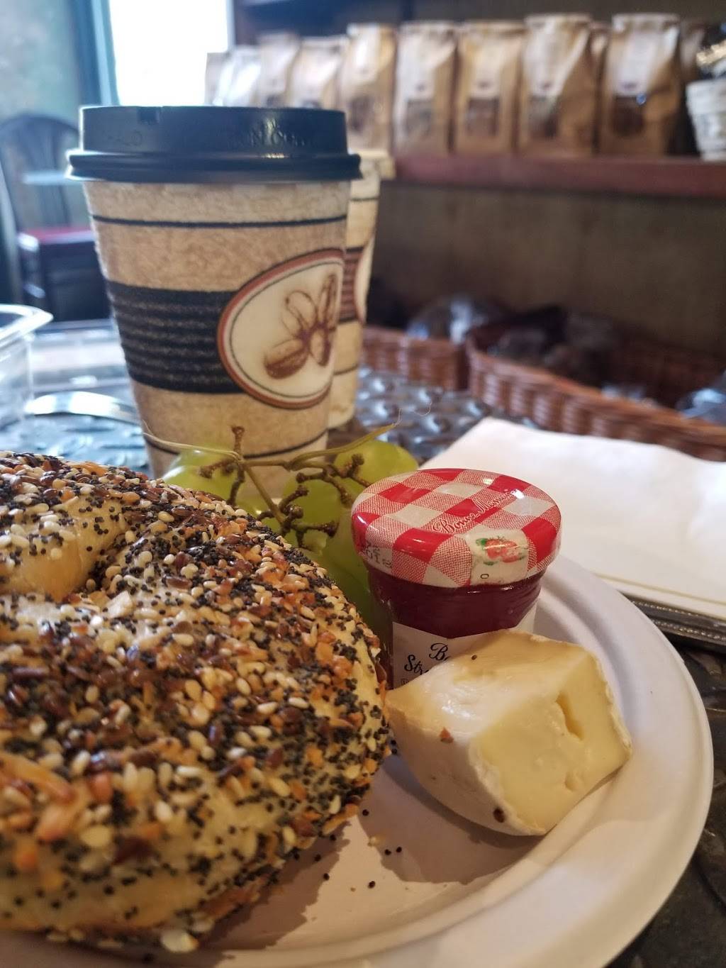 Continental Bakery | bakery | 1909 Cahaba Rd, Birmingham, AL 35223, USA | 2058705584 OR +1 205-870-5584