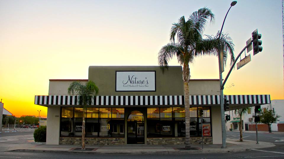 Natures Food Market & Juice Bar | restaurant | 2000 H St, Bakersfield, CA 93301, USA | 6613274430 OR +1 661-327-4430
