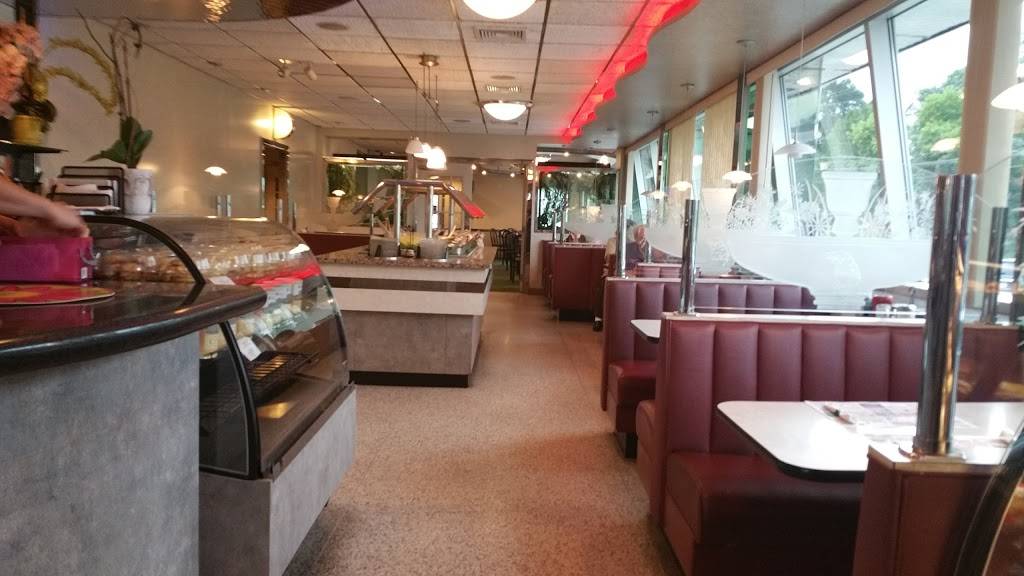 Hamilton Family Restaurant | restaurant | 2027 Hamilton St, Allentown, PA 18104, USA | 6104336452 OR +1 610-433-6452