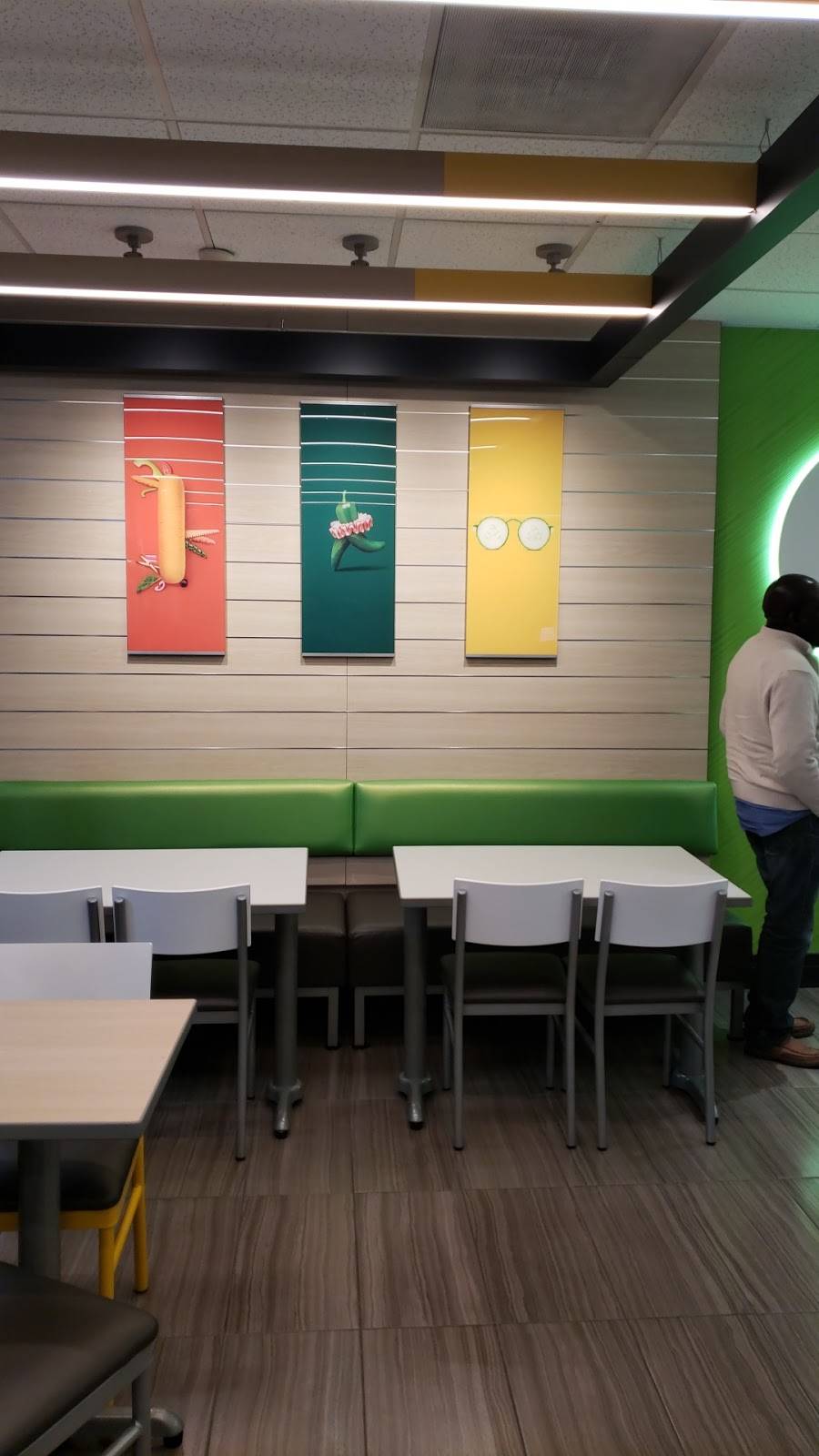 Subway | restaurant | 6731 Annapolis Rd, Landover Hills, MD 20784, USA | 3017729317 OR +1 301-772-9317