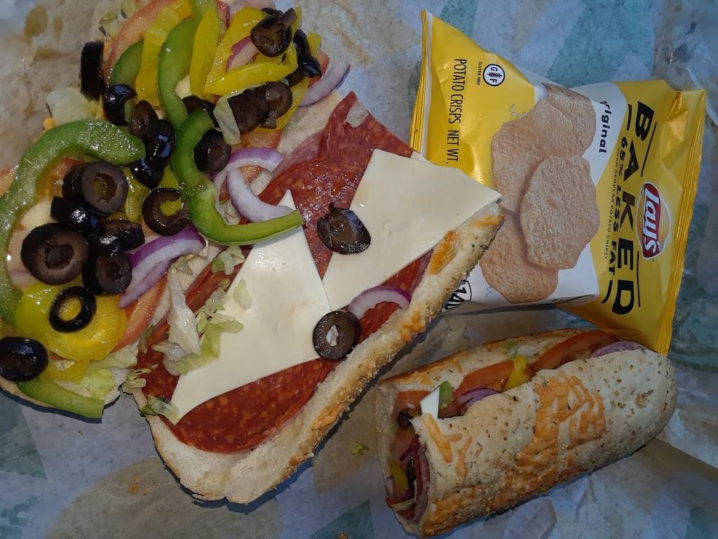 Subway | restaurant | 522 Telegraph Rd, Pontiac, MI 48341, USA | 2483345993 OR +1 248-334-5993