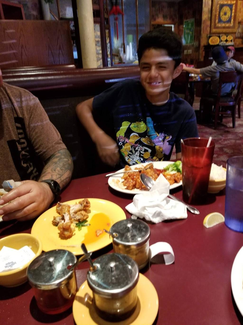 Queens Cafe | restaurant | 3389, 3154 N Fry Rd, Katy, TX 77449, USA | 2815997993 OR +1 281-599-7993