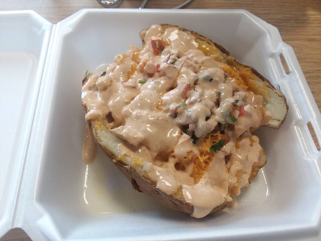 Dos Mundos Spud Shack | restaurant | 2515 Clay Ave, Waco, TX 76706, USA | 2542246522 OR +1 254-224-6522