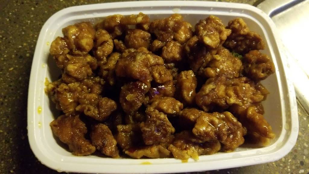 Little Wok | restaurant | 103 E 51st St, Chicago, IL 60615, USA | 7735488855 OR +1 773-548-8855