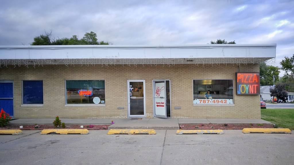 Pizza Joynt | restaurant | 655 10th Ave W, Milan, IL 61264, USA | 3097874942 OR +1 309-787-4942