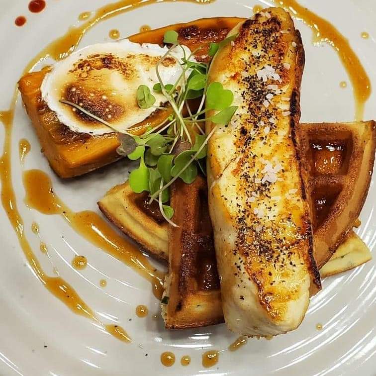 Pier 26 | restaurant | 69-26 Main St, Queens, NY 11367, USA | 7187015726 OR +1 718-701-5726