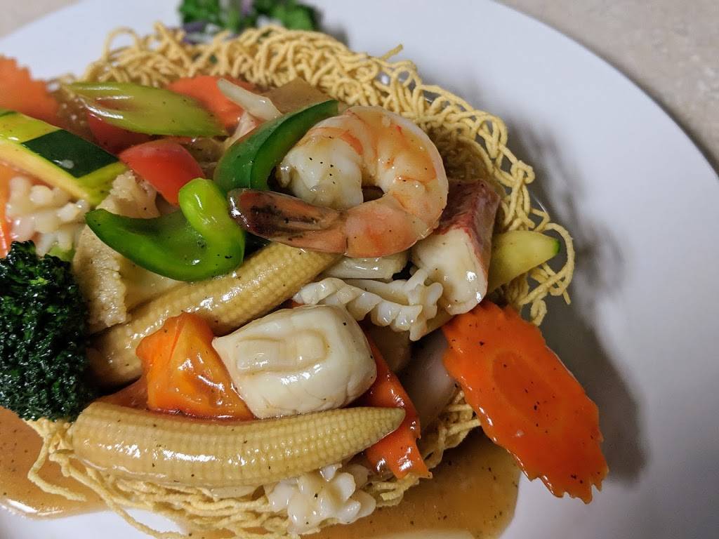 Restaurant Empire DAngkor | restaurant | 1028 Boulevard des Seigneurs, Terrebonne, QC J6W 1V1, Canada | 4504718885 OR +1 450-471-8885