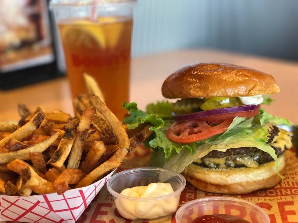 Cheeseburger Bobbys | restaurant | 6050 Peachtree Pkwy #140, Peachtree Corners, GA 30092, USA | 7703000032 OR +1 770-300-0032