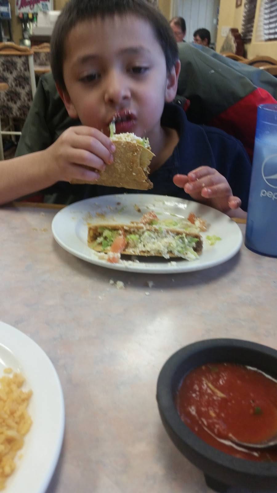 Nuevo Vallarta | restaurant | 3700 Durand Ave, Racine, WI 53405, USA | 2628989600 OR +1 262-898-9600