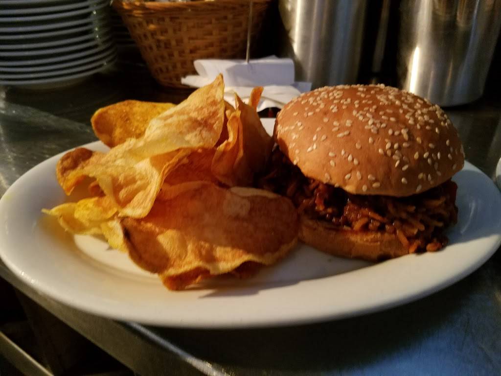 Diamond Jim Bradys Bistro Bar | restaurant | 43271 Crescent Blvd, Novi, MI 48375, USA | 2483808460 OR +1 248-380-8460