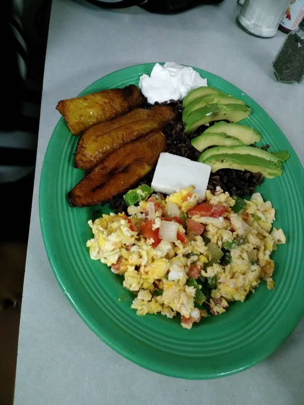 Golfo De Fonseca | restaurant | 1618 W 6th St, Los Angeles, CA 90017, USA | 2134837245 OR +1 213-483-7245