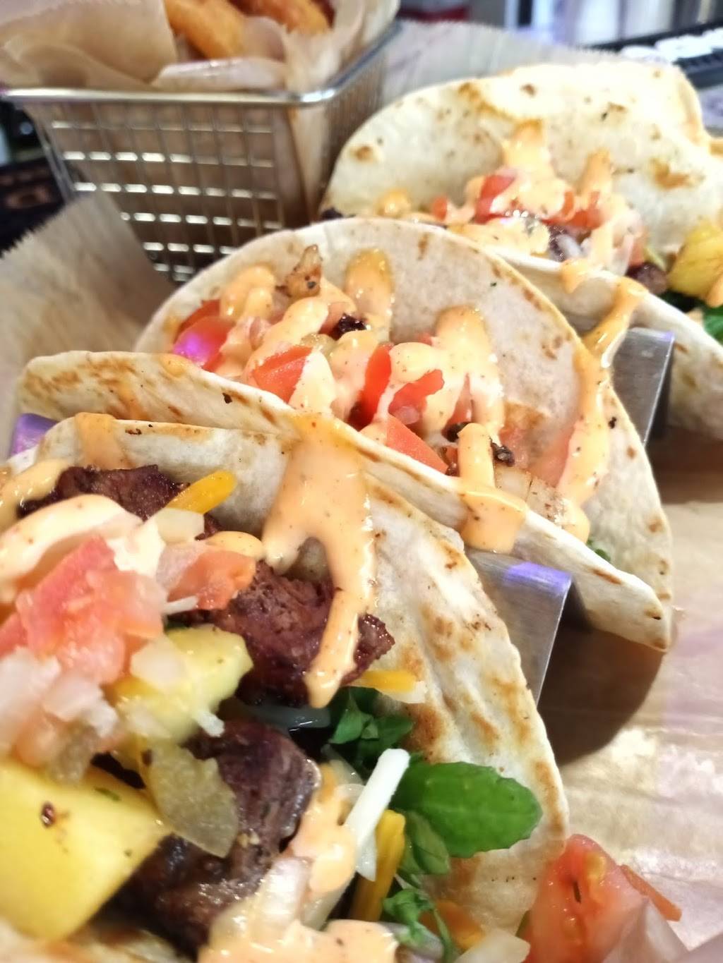 Vibes Restaurant & Ultra Lounge | night club | 1346 River Rd, Louisville, KY 40206, USA | 5025686691 OR +1 502-568-6691