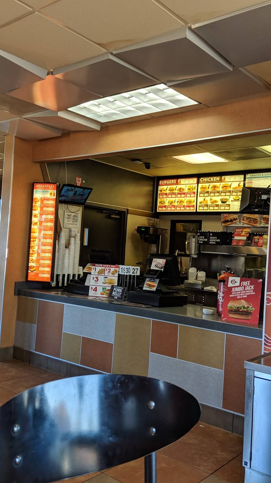 Jack in the Box | restaurant | 2461 Jamacha Road, El Cajon, CA 92019, USA | 6194441086 OR +1 619-444-1086