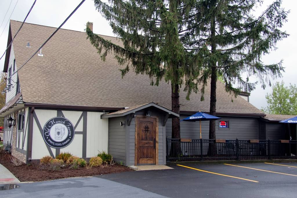 Old Munich Tavern | restaurant | 582 N Milwaukee Ave, Wheeling, IL 60090, USA | 8479472696 OR +1 847-947-2696